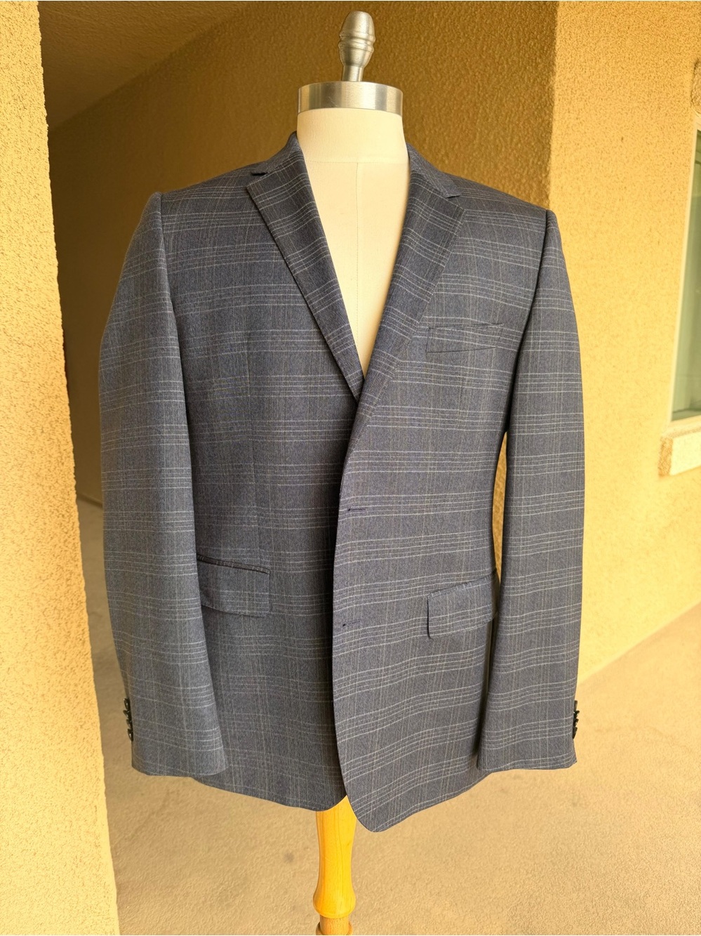Men's Blue Hugo Boss Windowpane Suit Jacket - Tailored Blazer Size 42R